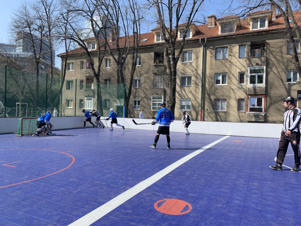 Bratislavská hokejbalová liga HBK 500 Nivy vs Ziegelfeld